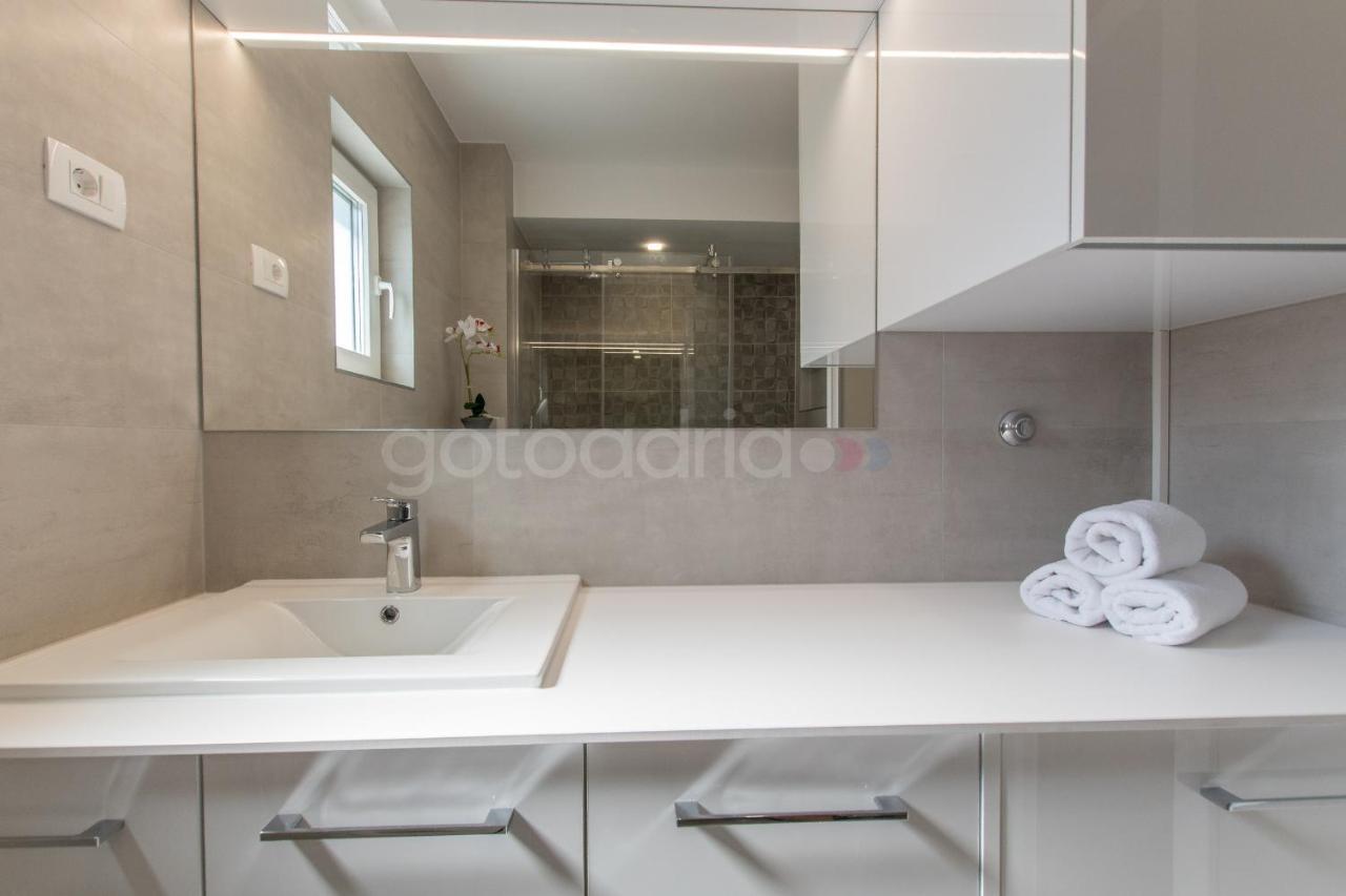 Luxury Sea View Apt Padi Via Mare Макарска Экстерьер фото